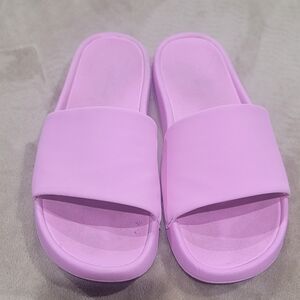 All In Motion Makena Slid3s